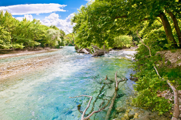 landscape-and-acheron-river-in-greece