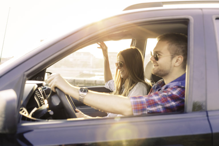 couple-driving-in-car