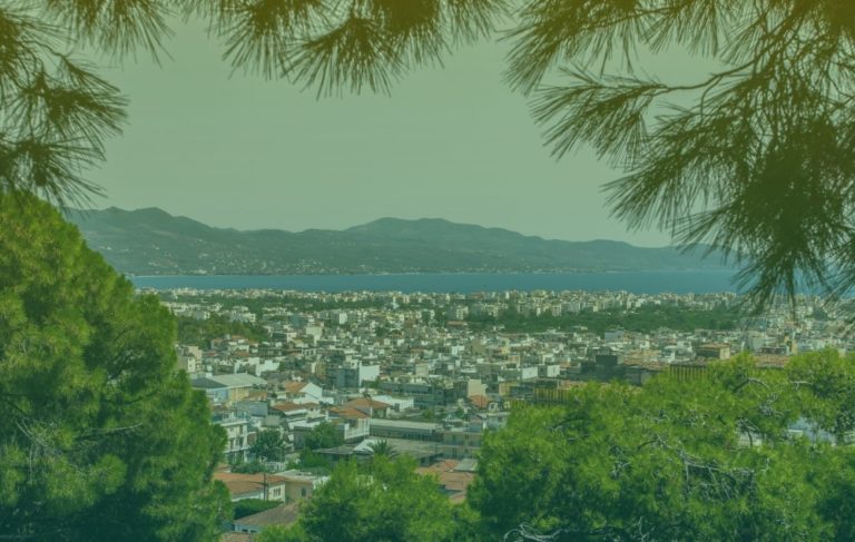 griekenland-uitzicht-op-de-stad-kalamata