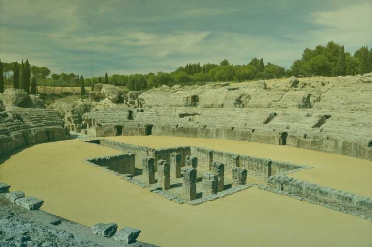 spanje-santiponce-amfitheater-italica-archeological-complex