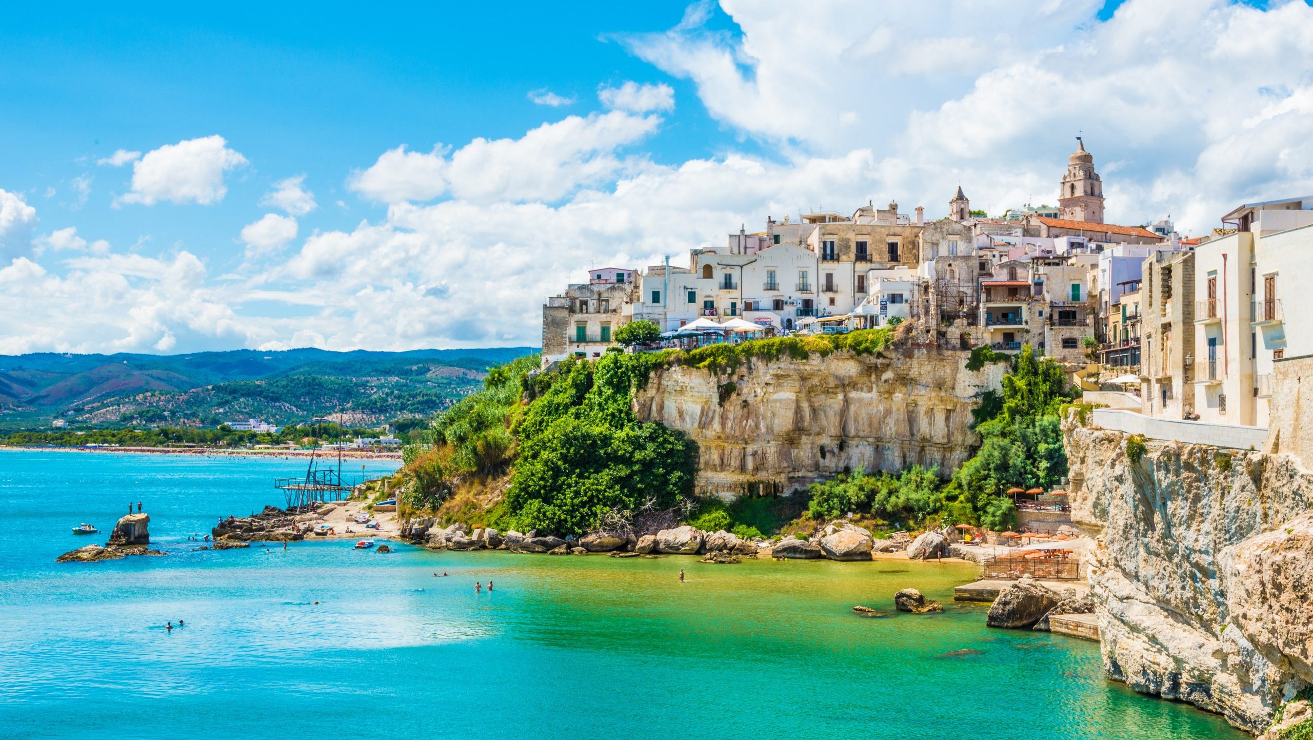 Huur een auto en ontdek deze 7 mooie plekjes in Puglia