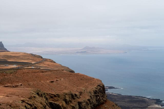 uitzicht-mirador-del-rio-lanzarote-spanje