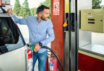 In 7 stappen slim benzine besparen tijdens je roadtrip