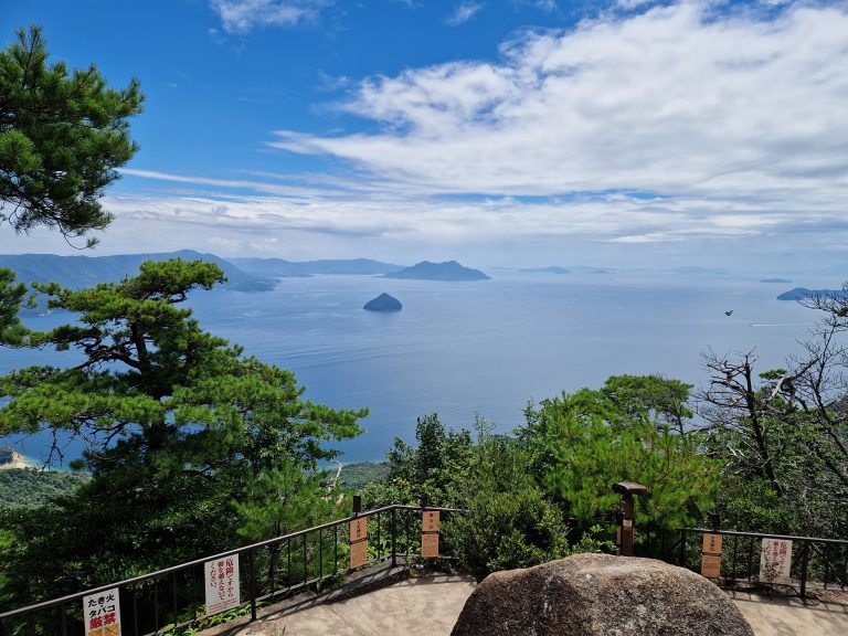 10-uitzicht-vanaf-mount-misen